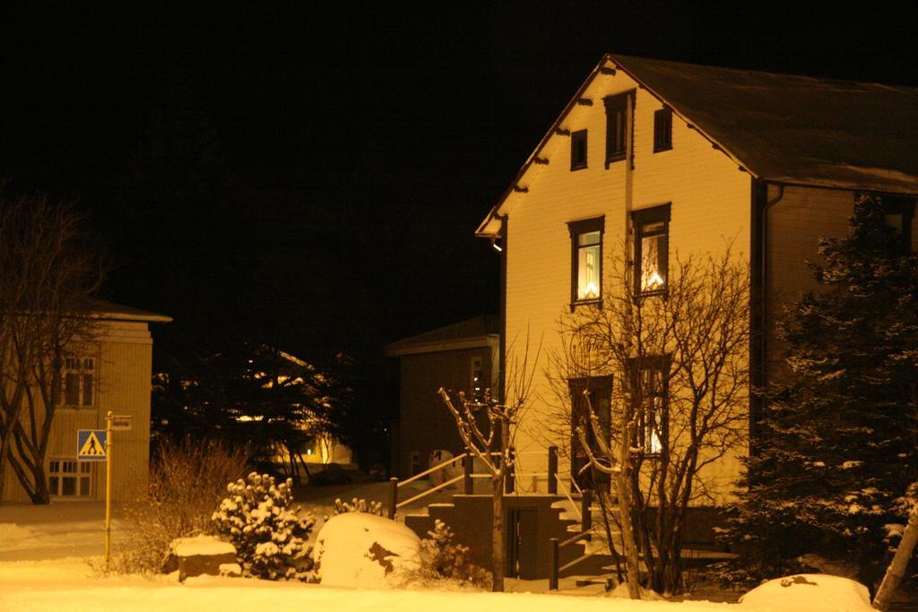 Árból Guesthouse Húsavík Extérieur photo