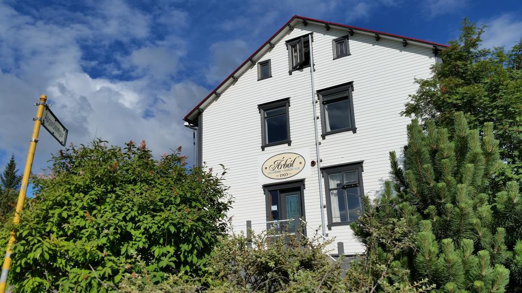 Árból Guesthouse Húsavík Chambre photo